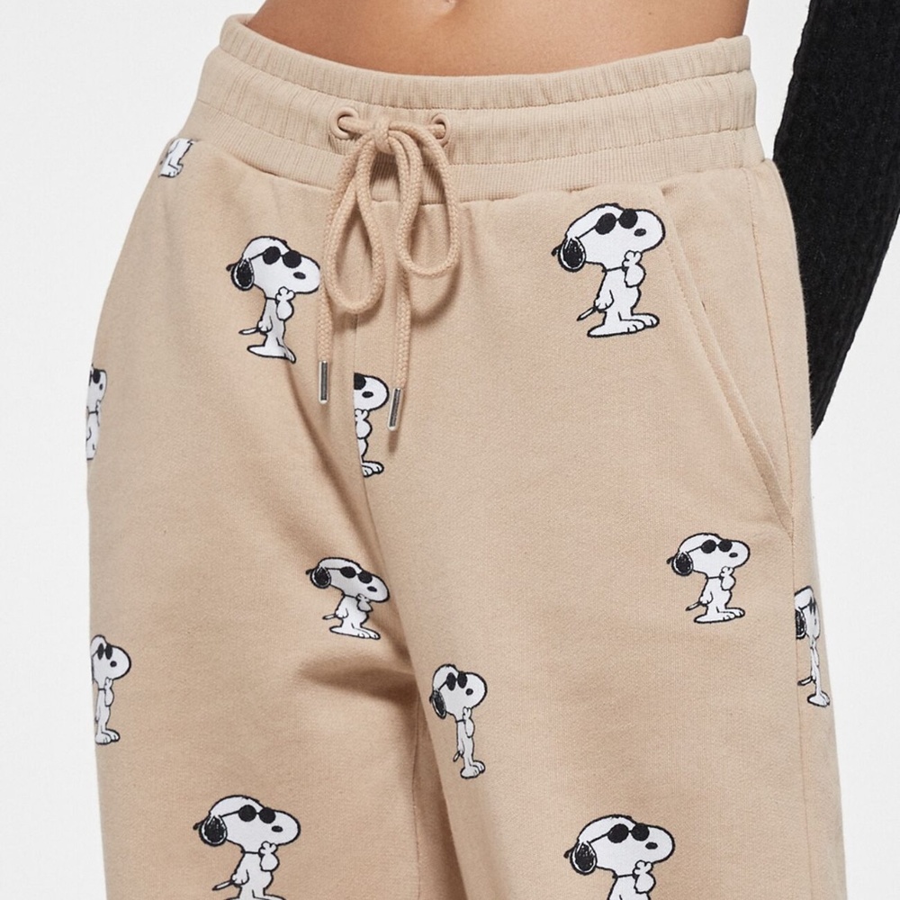 Bershka x Peanuts Wide-Leg Snoopy Pants